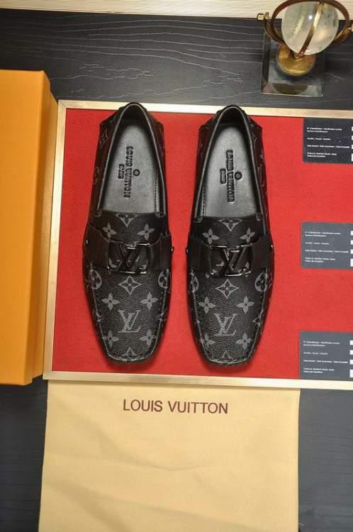 Picture of Louis Vuitton Shoes _SKULVsz38-44hnh061411719